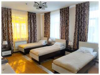 Гостевой дом TwinHouse Karakol Каракол Односпальная кровать в общем номере-5